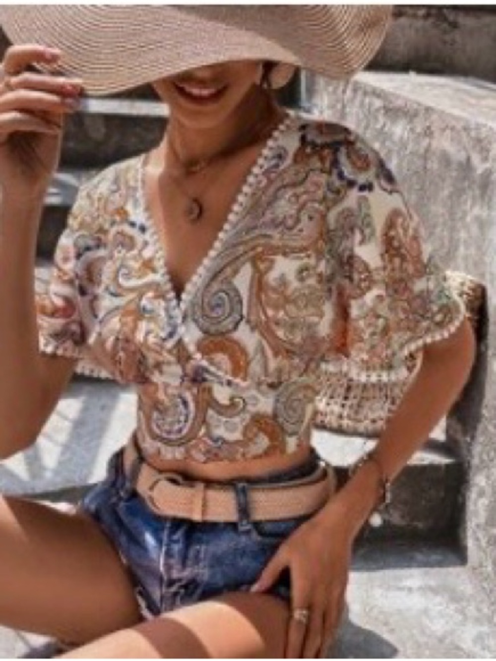 Paisley V-Neck Cropped Blouse - Cream Paisley